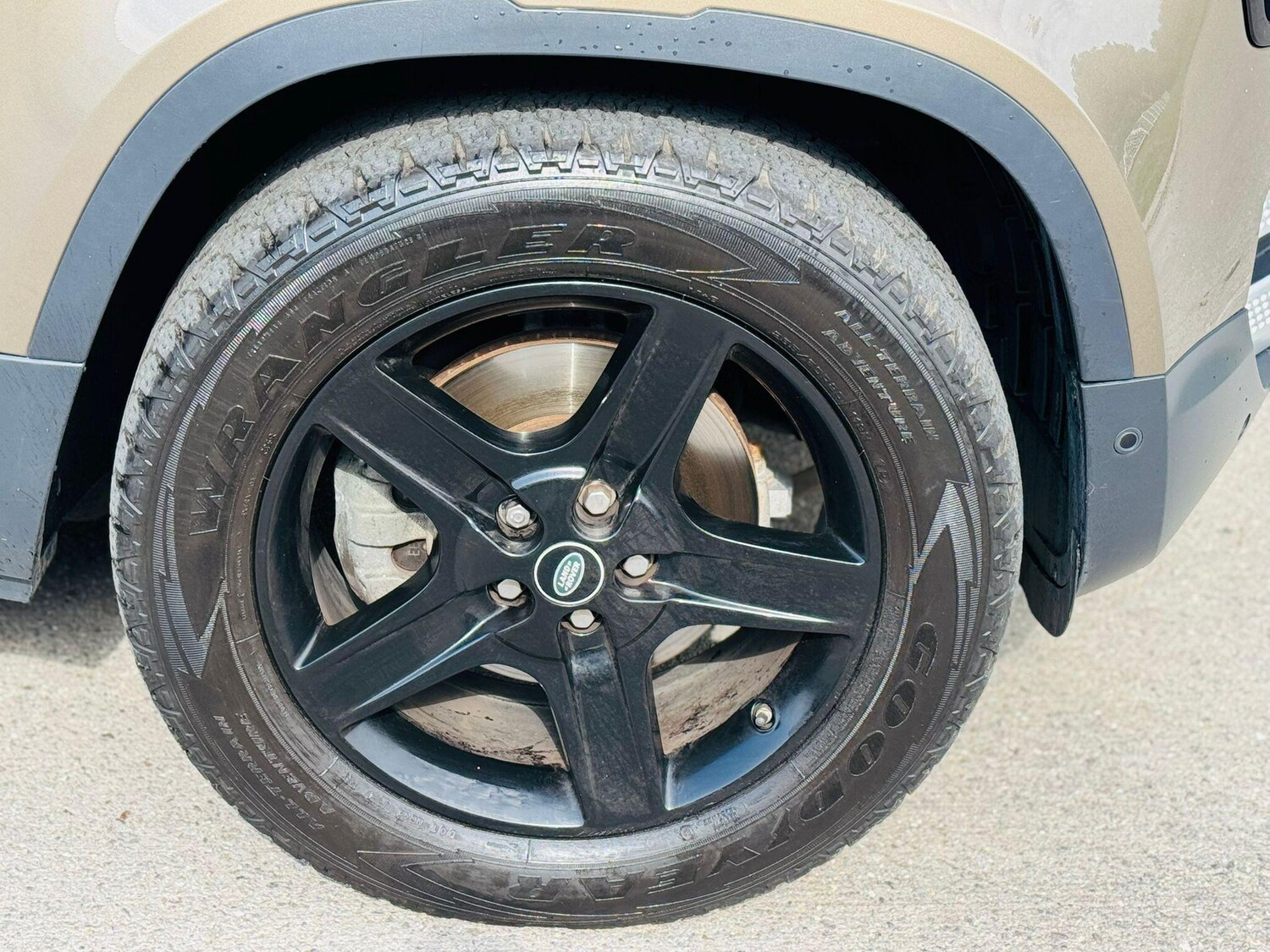 Used Land Rover Defender 110 for sale - 77386691: Photo 27