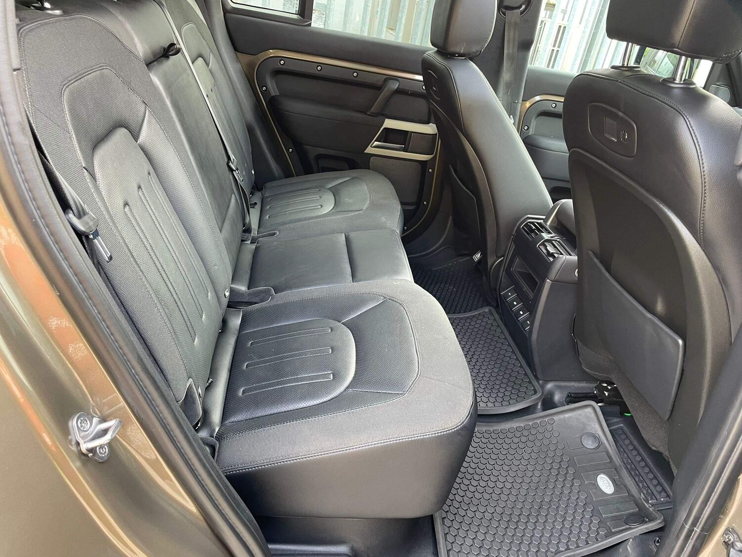 Used Land Rover Defender 110 for sale - 77386691: Photo 44