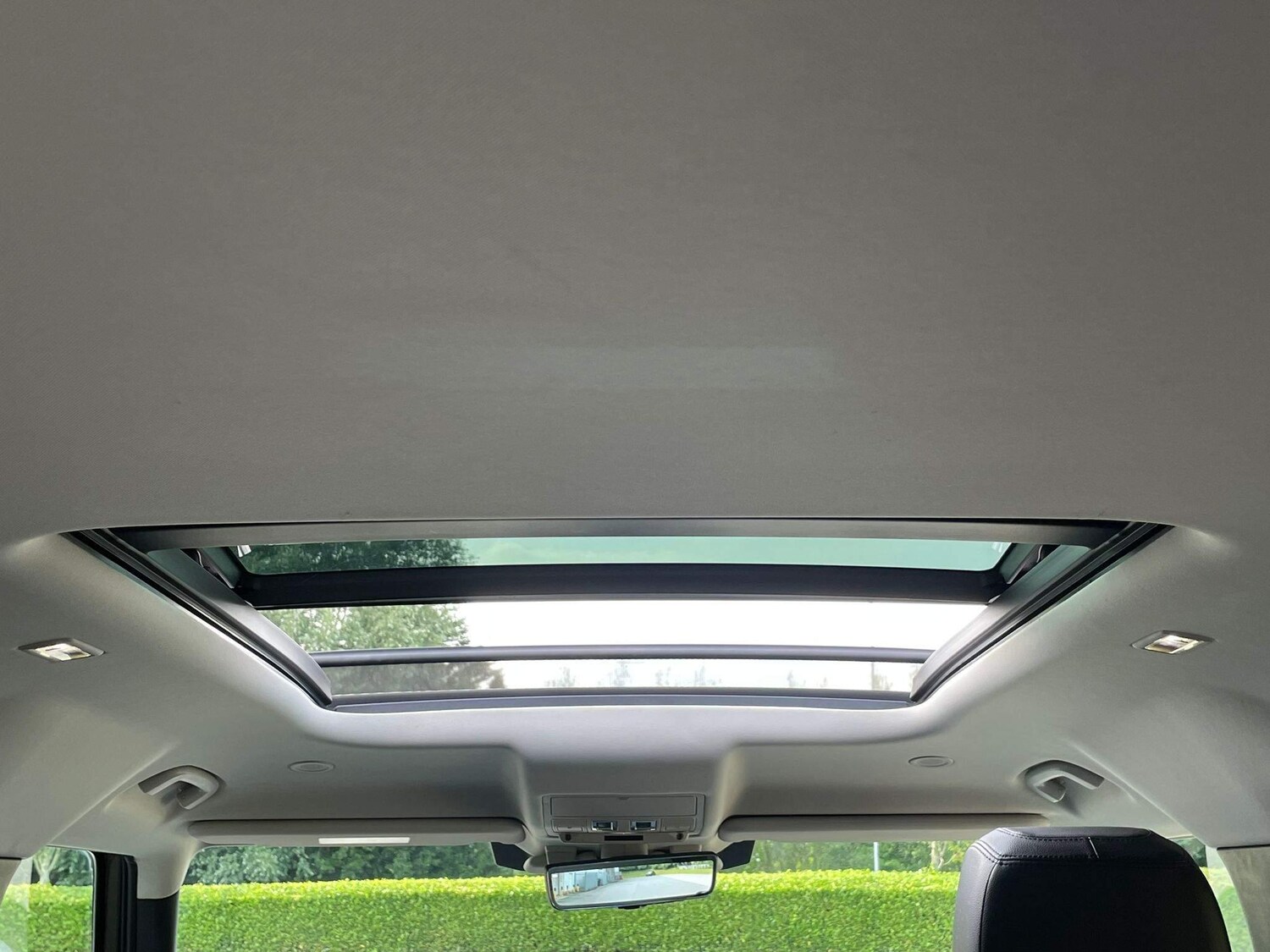 Used Land Rover Defender 110 for sale - 77386691: Photo 49