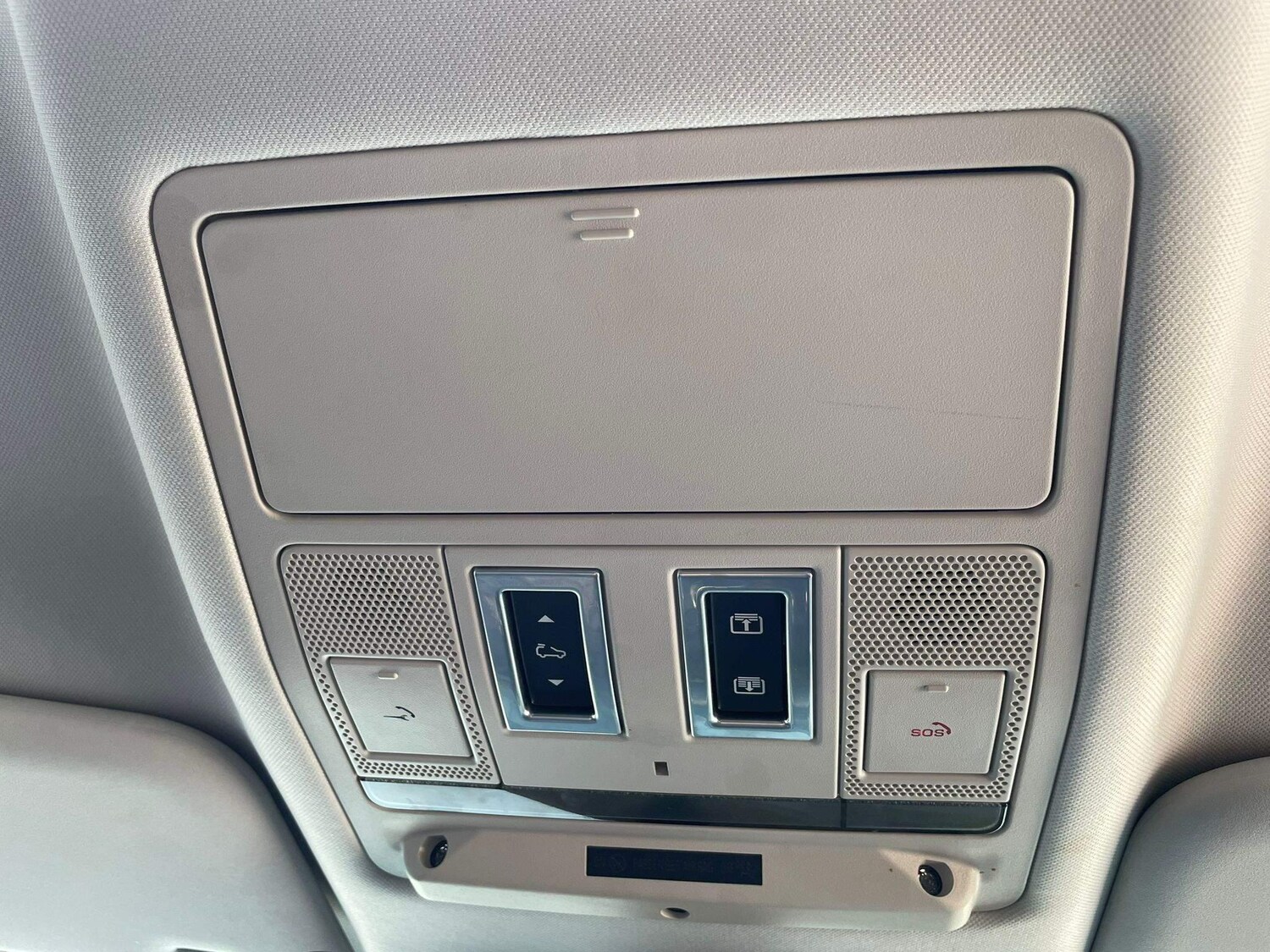 Used Land Rover Defender 110 for sale - 77386691: Photo 63