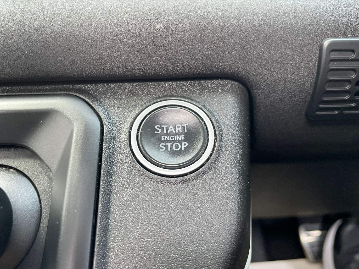 Used Land Rover Defender 110 for sale - 77386691: Photo 68