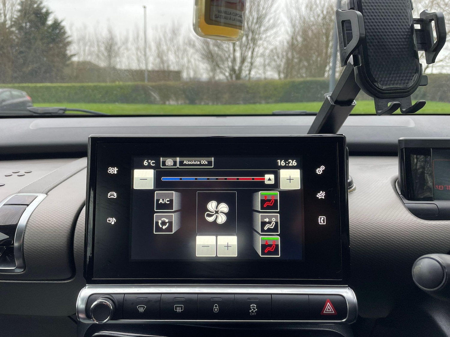 Used Citroen C4 Cactus for sale - 77808816: Photo 42