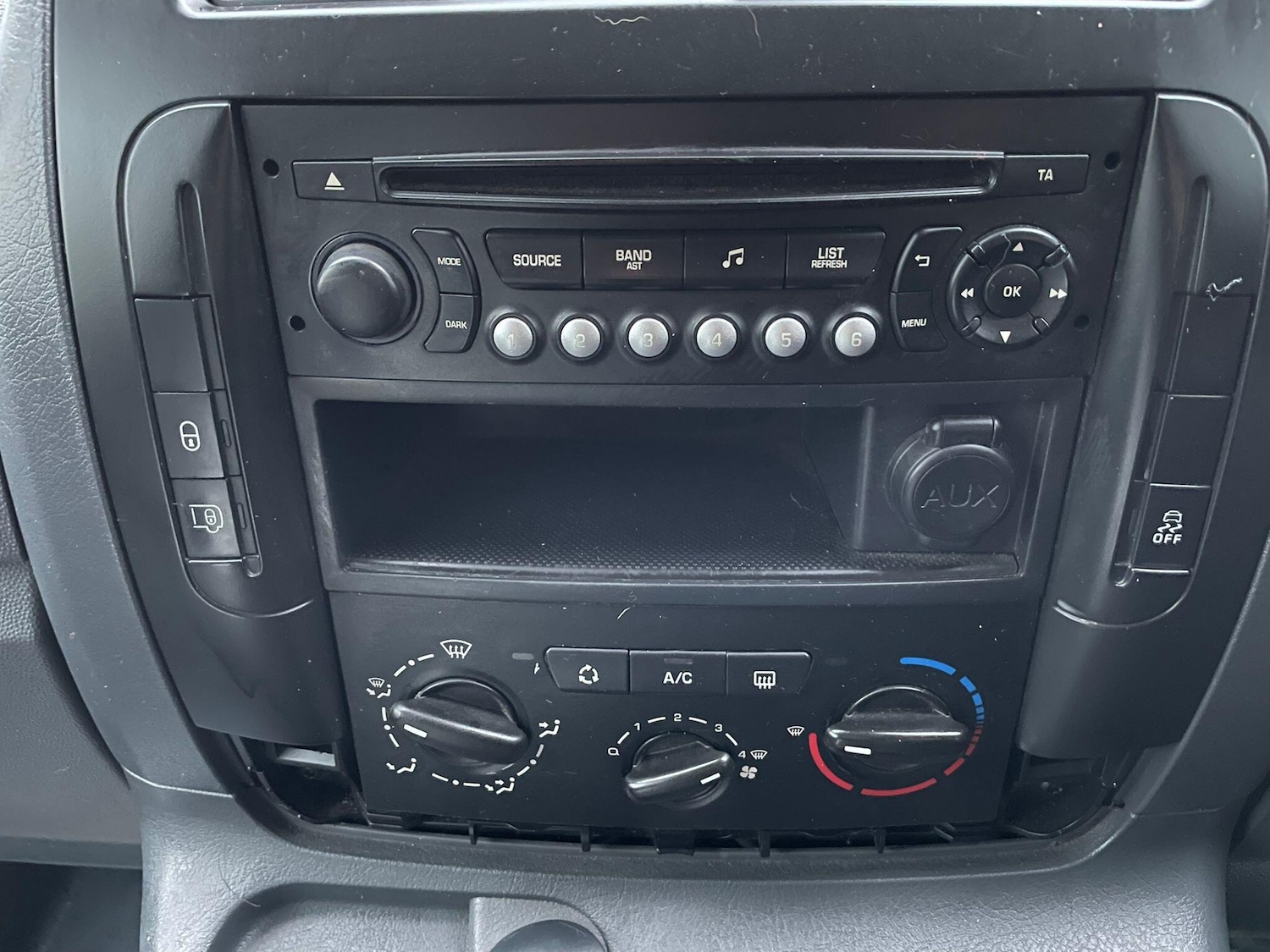 Used Peugeot Expert 2014 for sale - 77982414: Photo 26