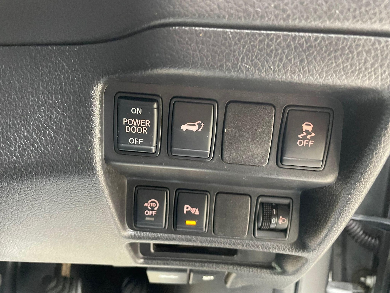 Used Nissan X-Trail 2015 for sale - 77565079: Photo 24