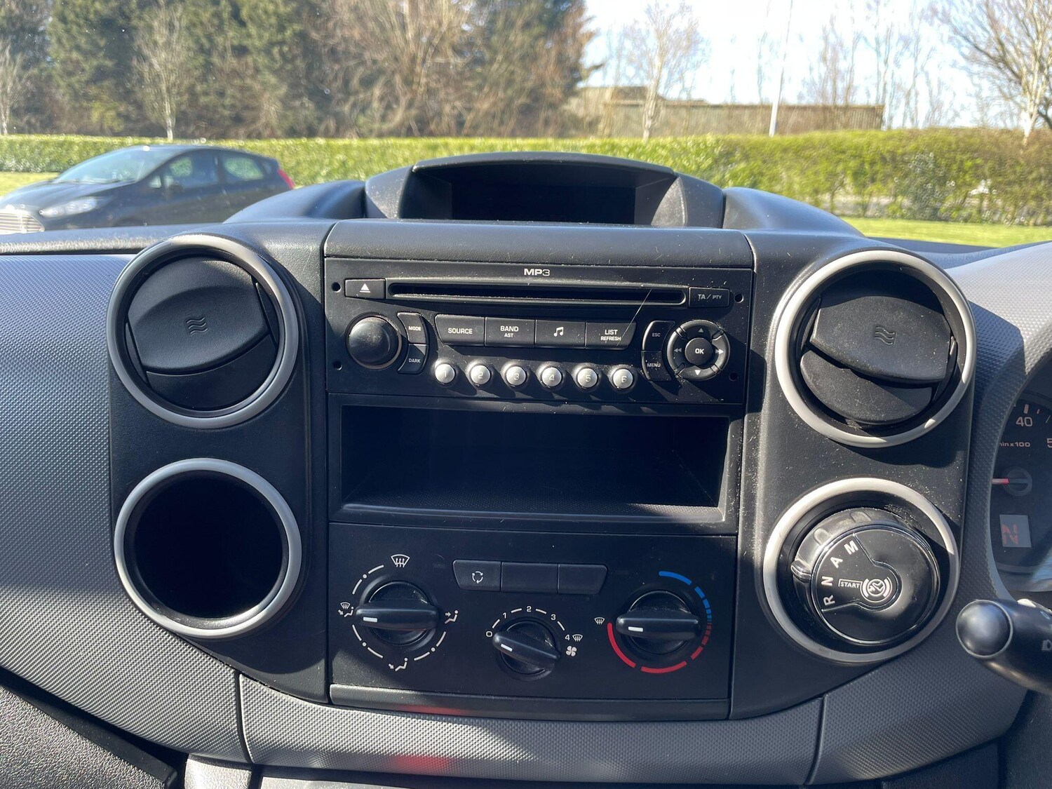 Used Peugeot Partner 2017 for sale - 77958542: Photo 32