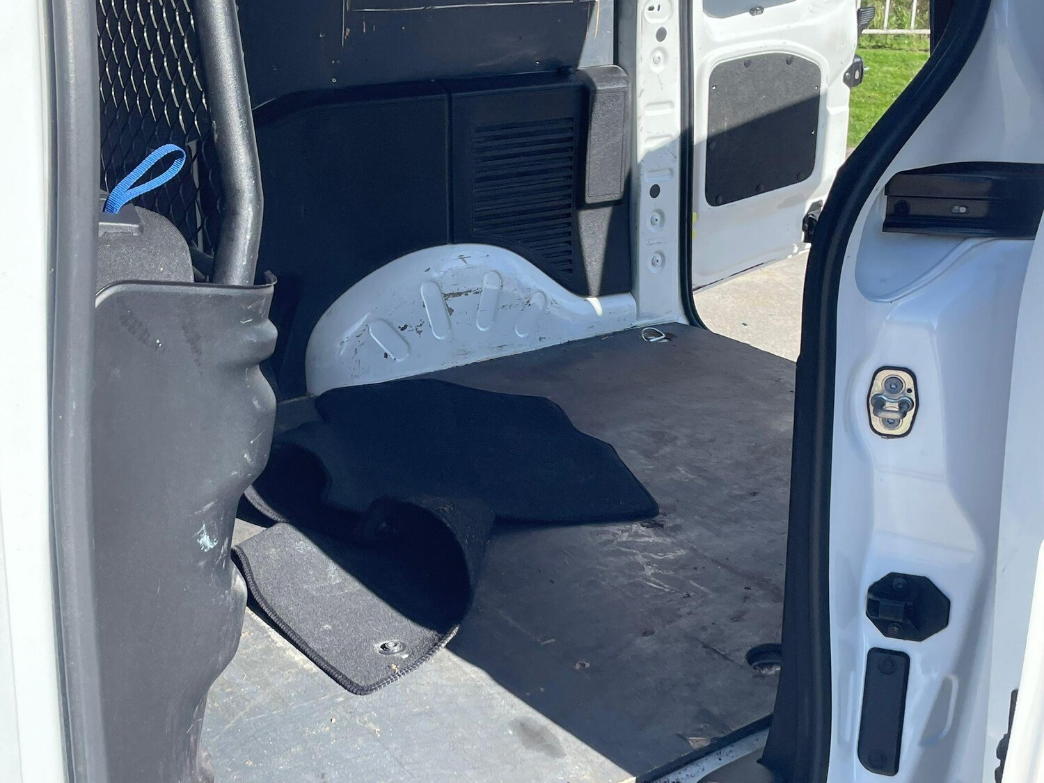 Used Peugeot Partner 2017 for sale - 77958542: Photo 39