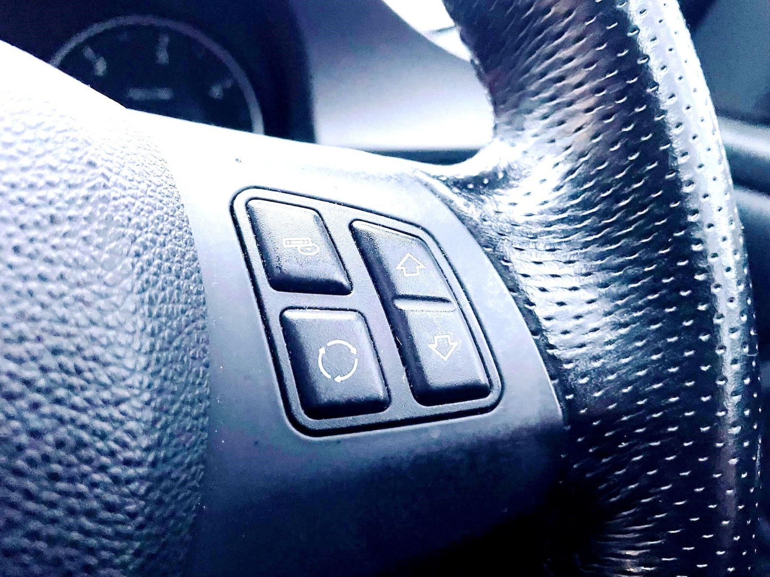 Used BMW 3 Series 2012 for sale - 77412230: Photo 37