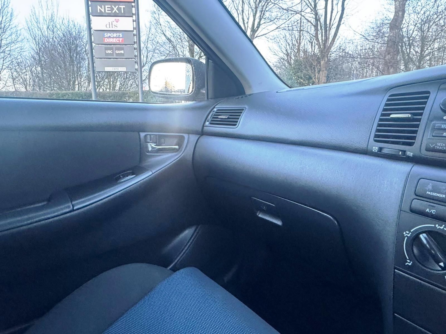 Used Toyota Corolla 2005 for sale - 77386436: Photo 47