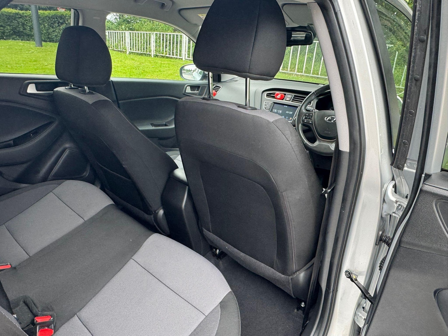 Used Hyundai i20 2019 for sale - 77386784: Photo 41