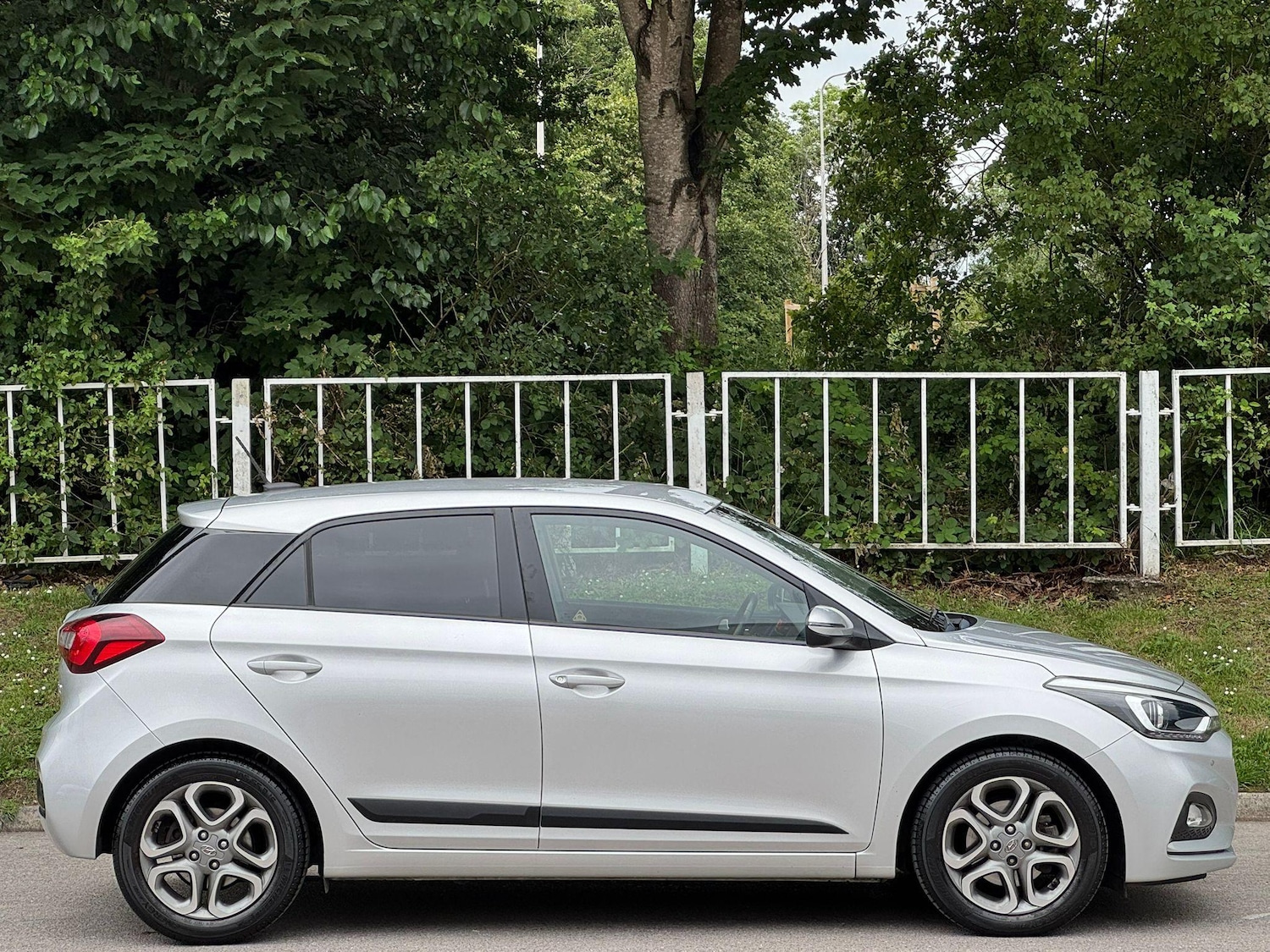 Used Hyundai i20 2019 for sale - 77386784: Photo 9