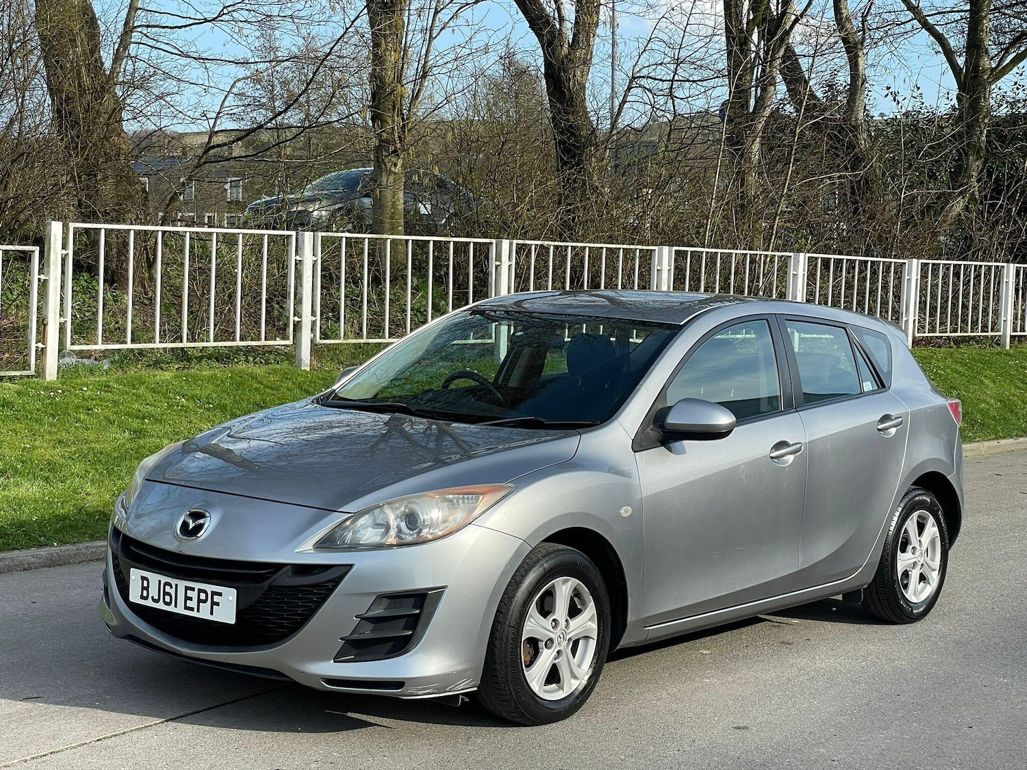 Used Mazda Mazda3 2011 for sale - 77957071: Photo 3