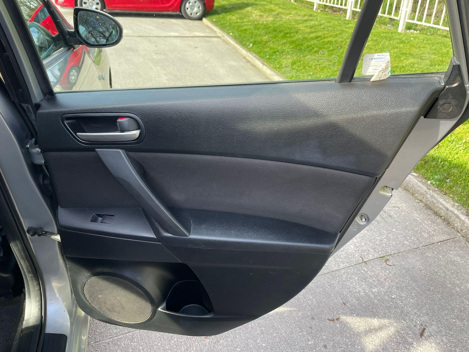 Used Mazda Mazda3 2011 for sale - 77957071: Photo 32