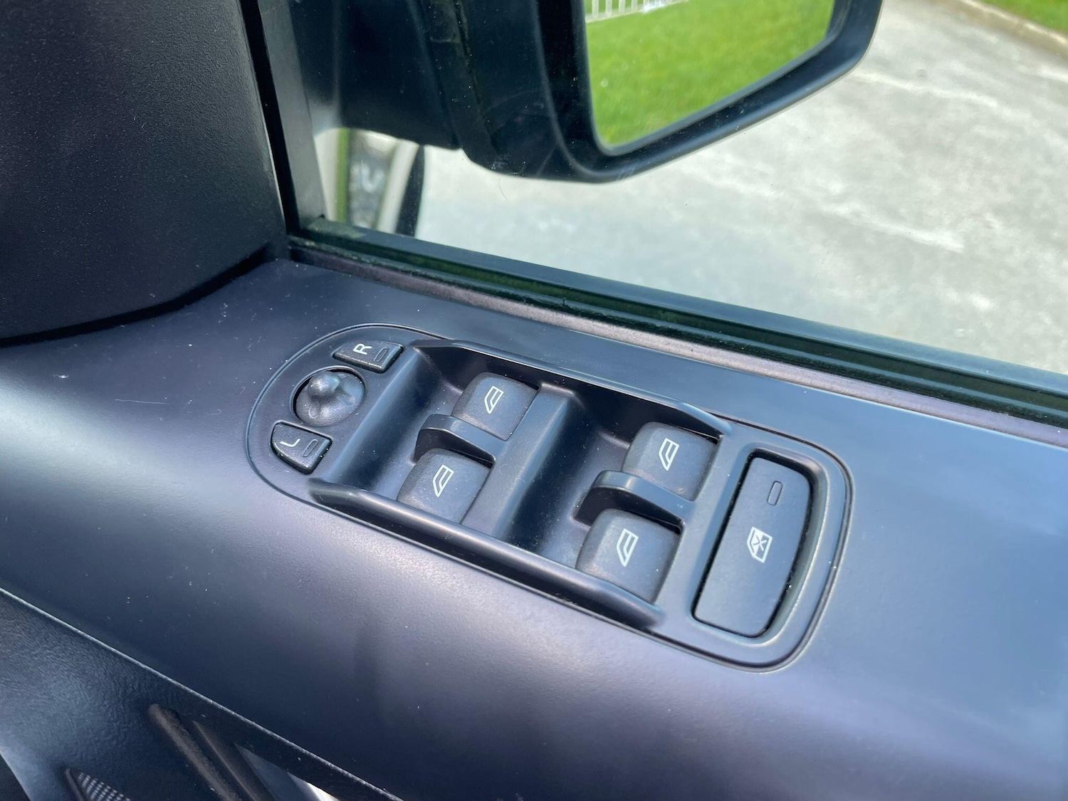 Used Land Rover Freelander 2013 for sale - 77898625: Photo 21