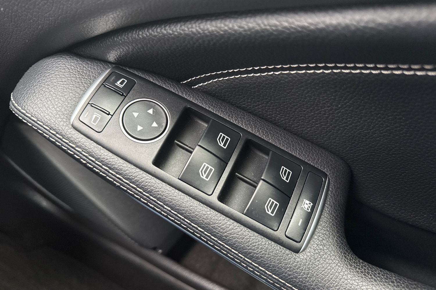 Used Mercedes-Benz GLA 2019 for sale - 76480935: Photo 33