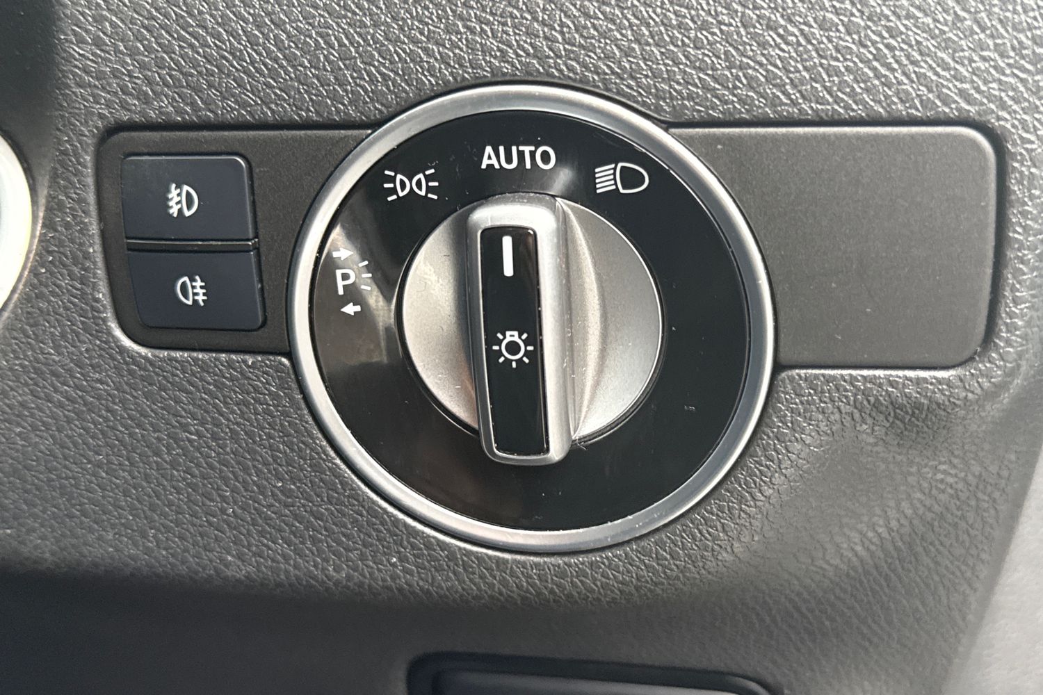 Used Mercedes-Benz GLA 2019 for sale - 76480935: Photo 34