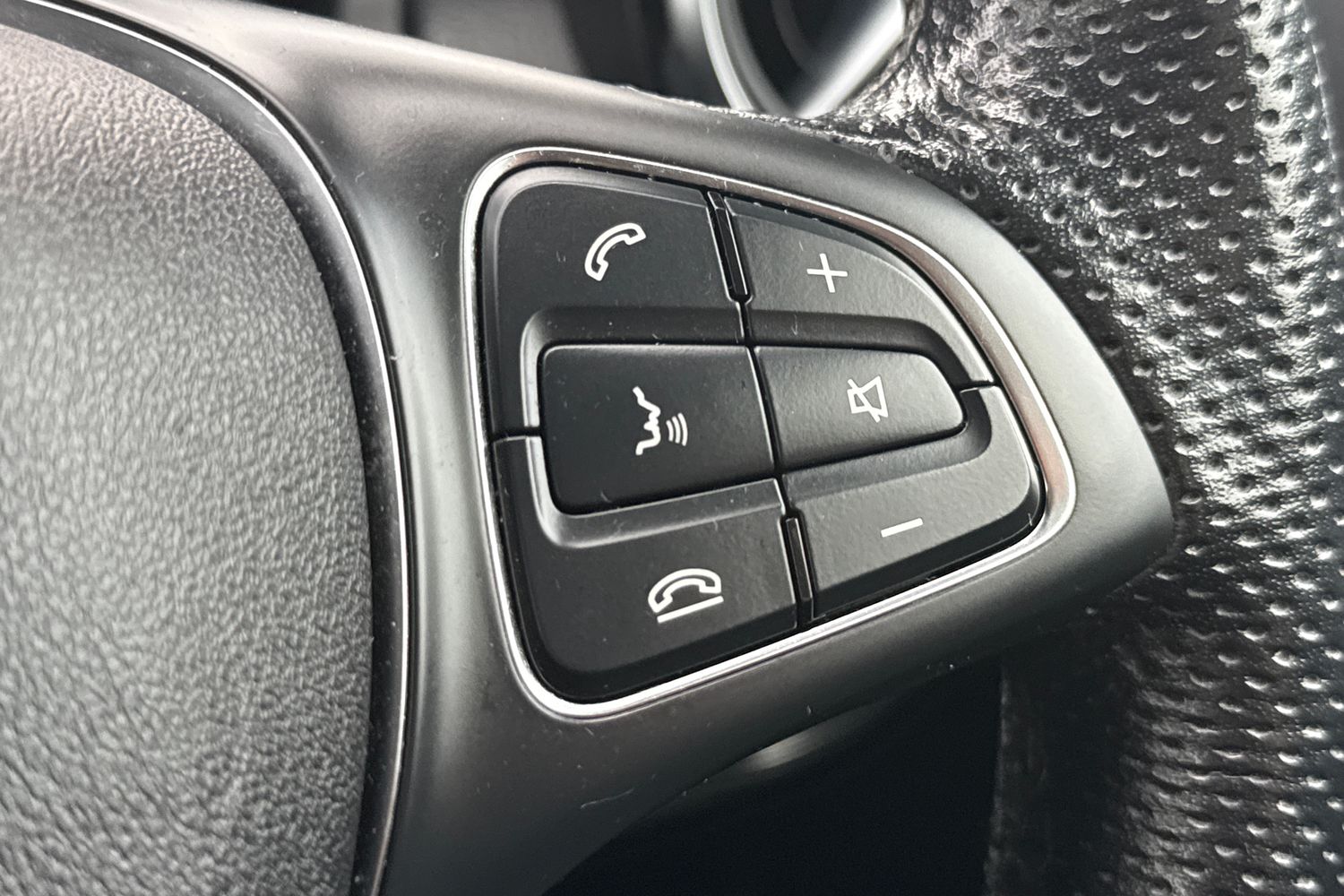 Used Mercedes-Benz GLA 2019 for sale - 76480935: Photo 36