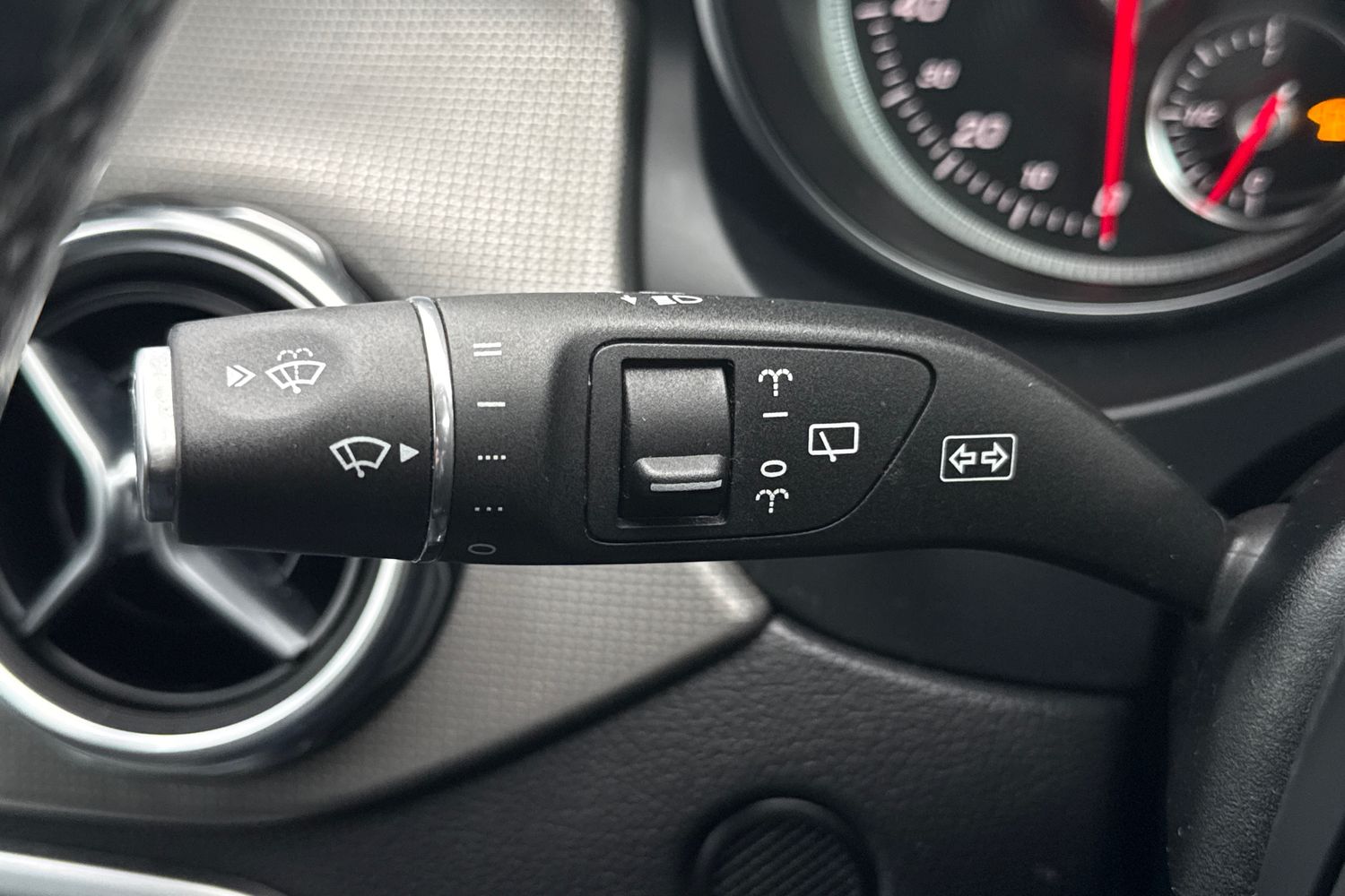 Used Mercedes-Benz GLA 2019 for sale - 76480935: Photo 39