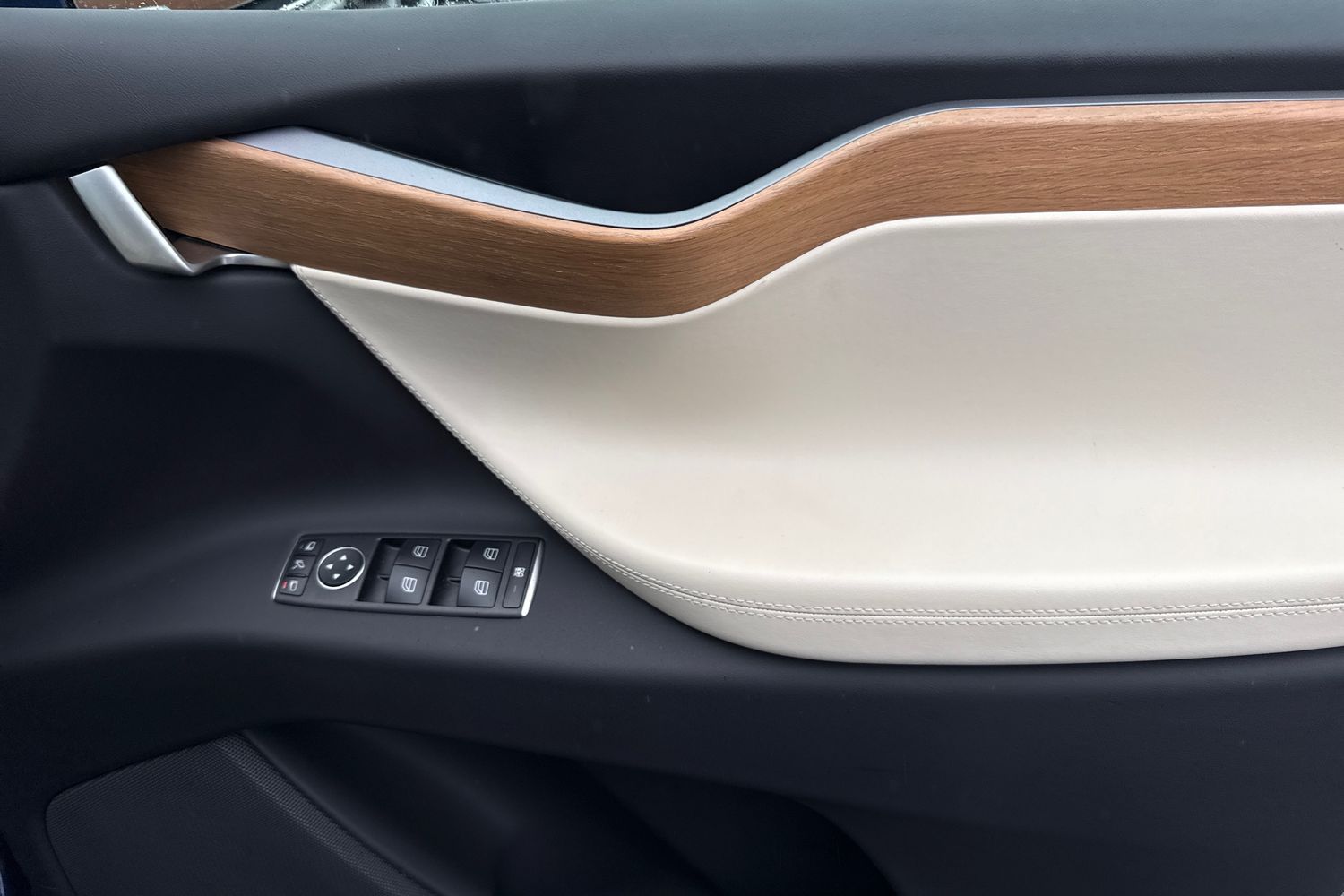 Used Tesla Model X 2020 for sale - 77527662: Photo 18