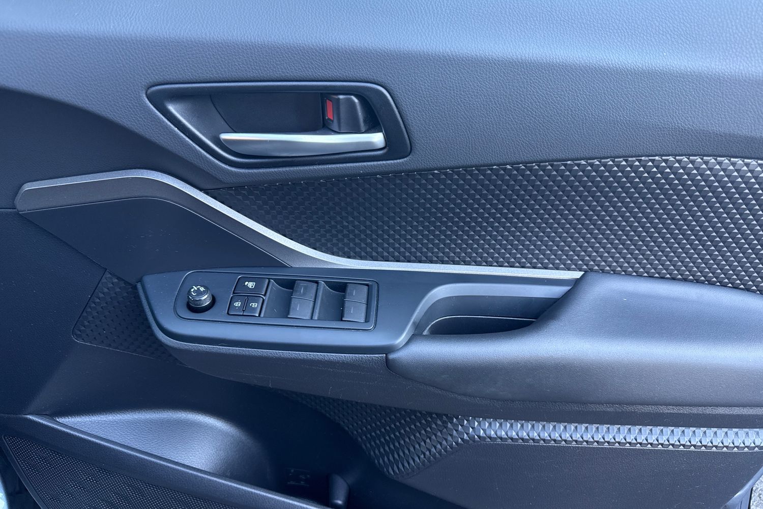 Used Toyota C-HR 2023 for sale - 77758380: Photo 21