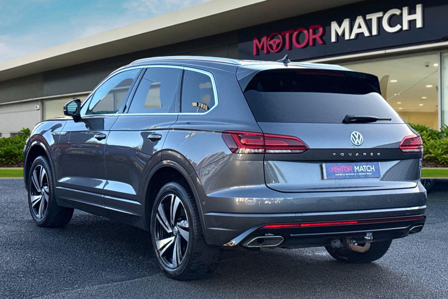 Used Volkswagen Touareg 2019 for sale - 76569624: Photo 2