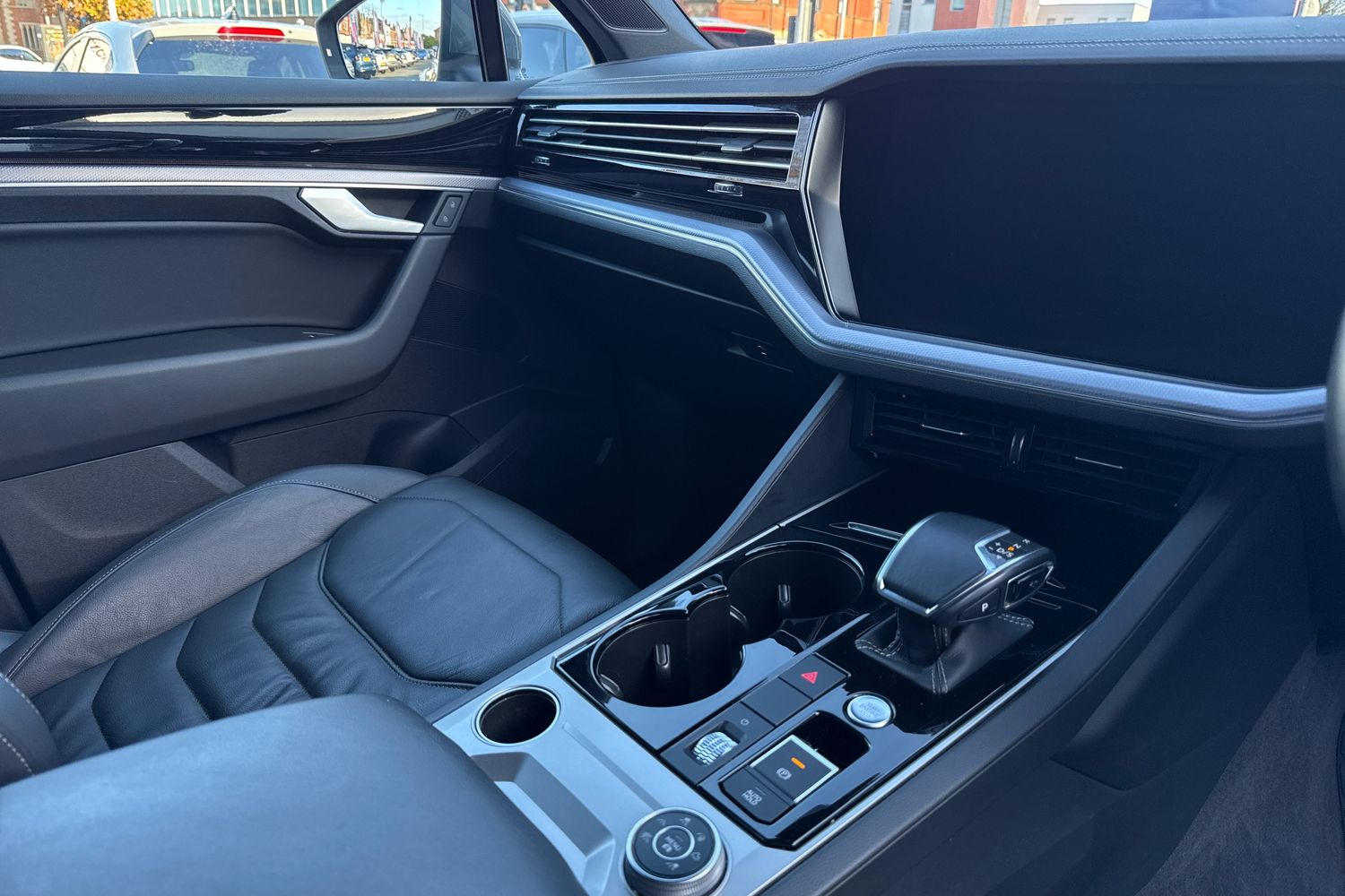 Used Volkswagen Touareg 2019 for sale - 76569624: Photo 20