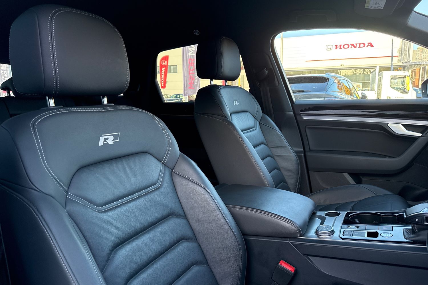 Used Volkswagen Touareg 2019 for sale - 76569624: Photo 24