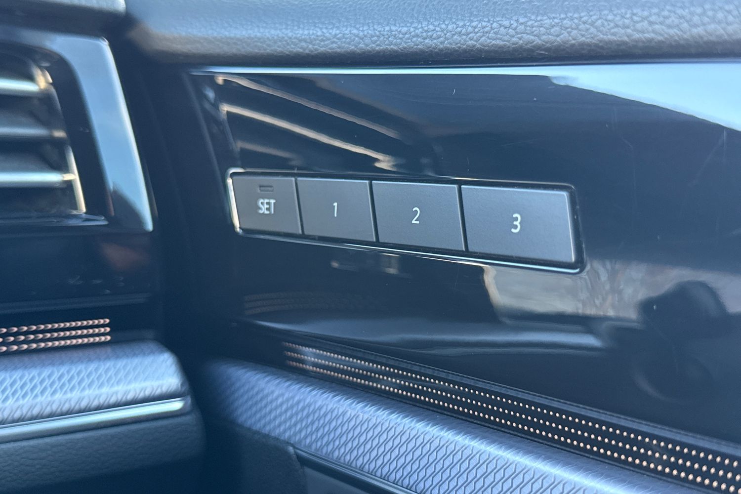 Used Volkswagen Touareg 2019 for sale - 76569624: Photo 43