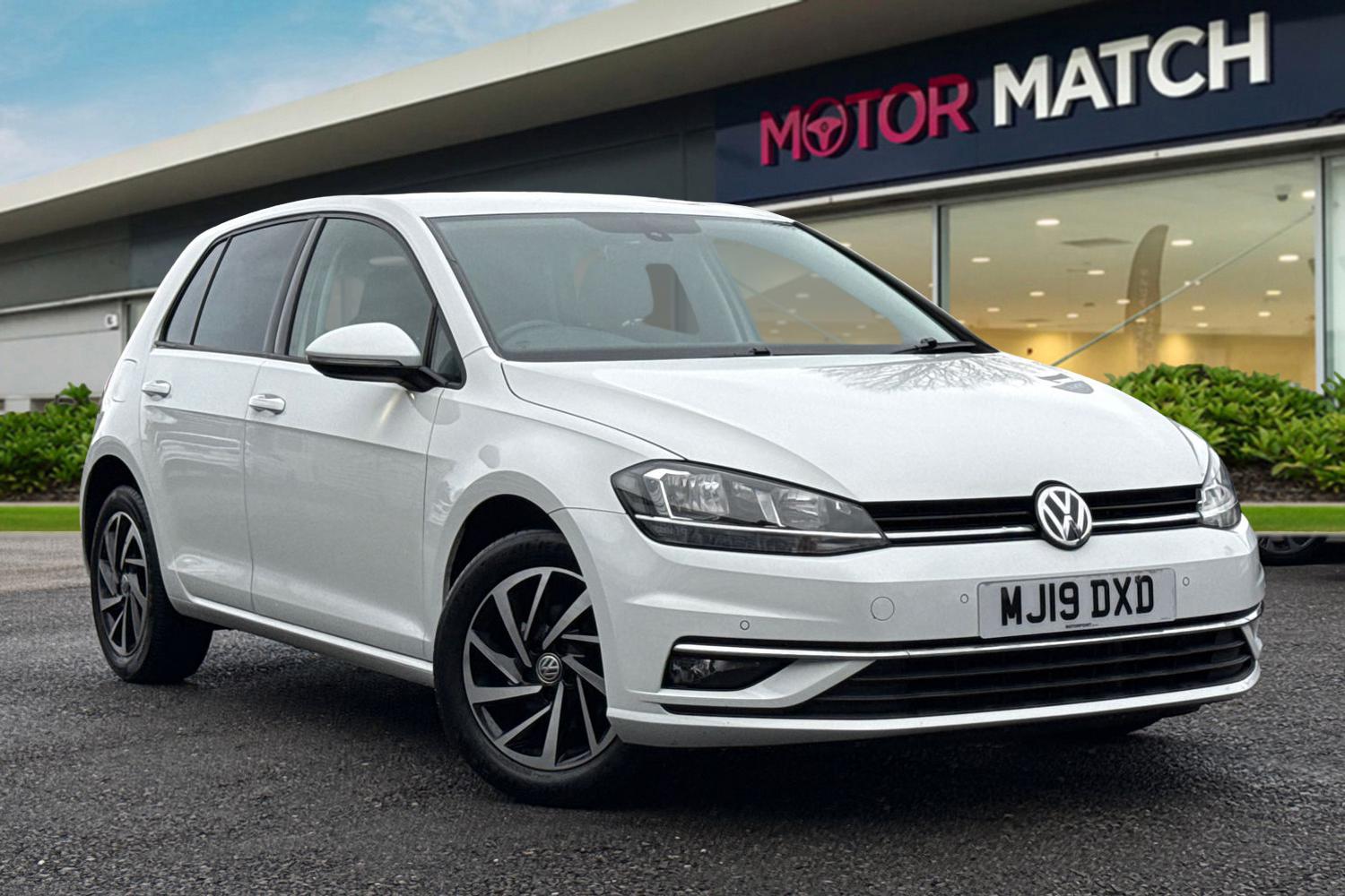 Used Volkswagen Golf 2019 for sale - 77275391: Photo 1