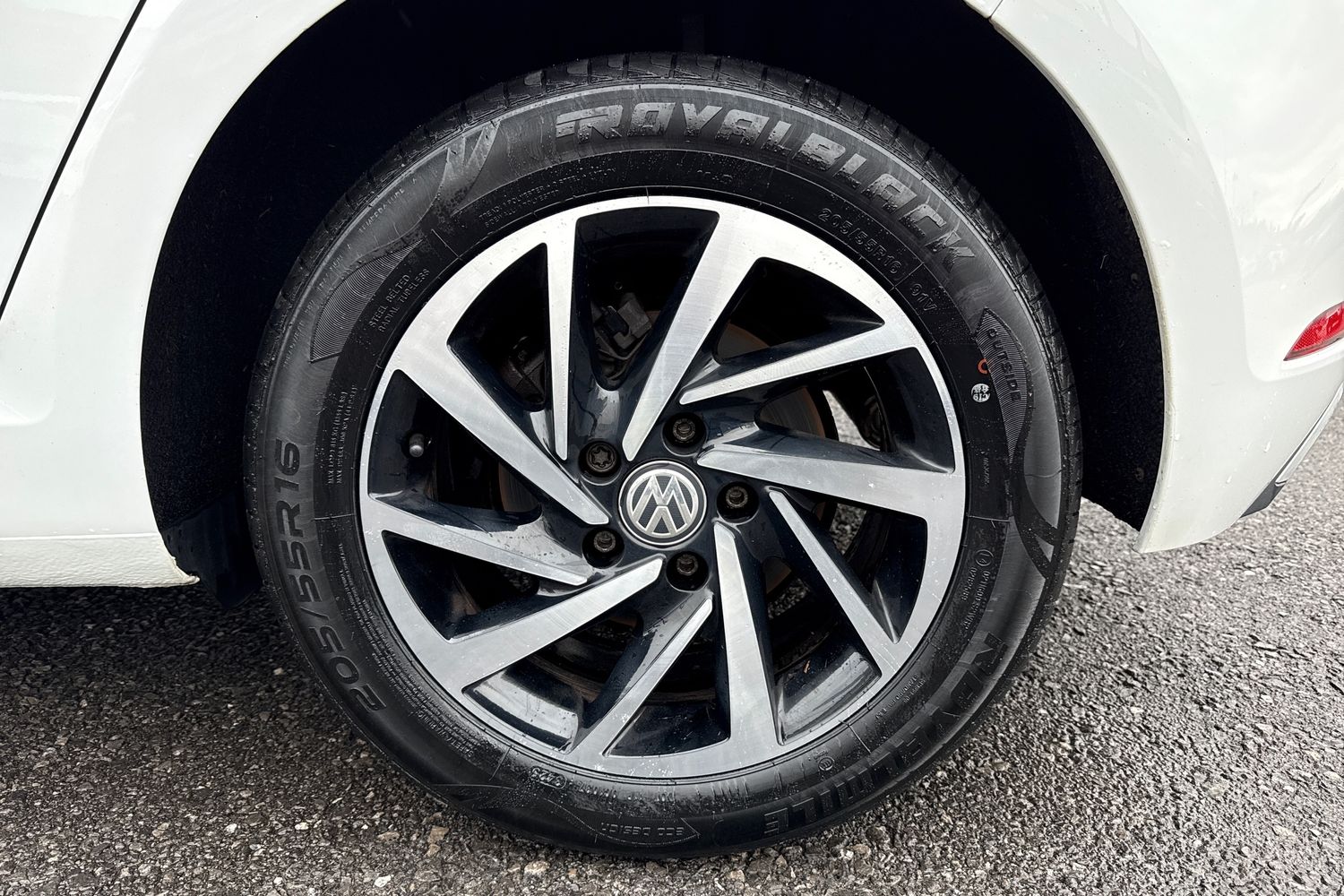 Used Volkswagen Golf 2019 for sale - 77275391: Photo 10