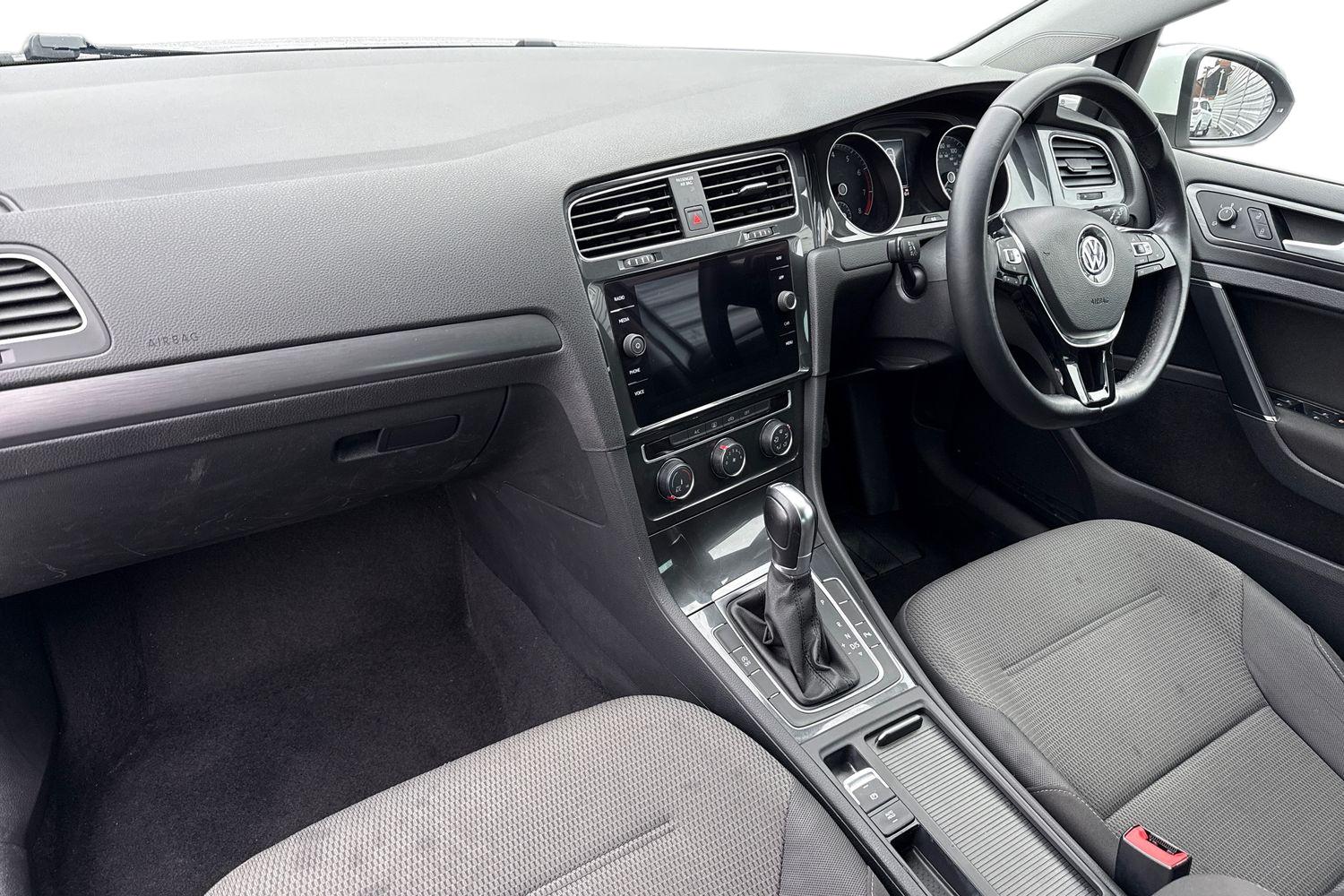 Used Volkswagen Golf 2019 for sale - 77275391: Photo 14