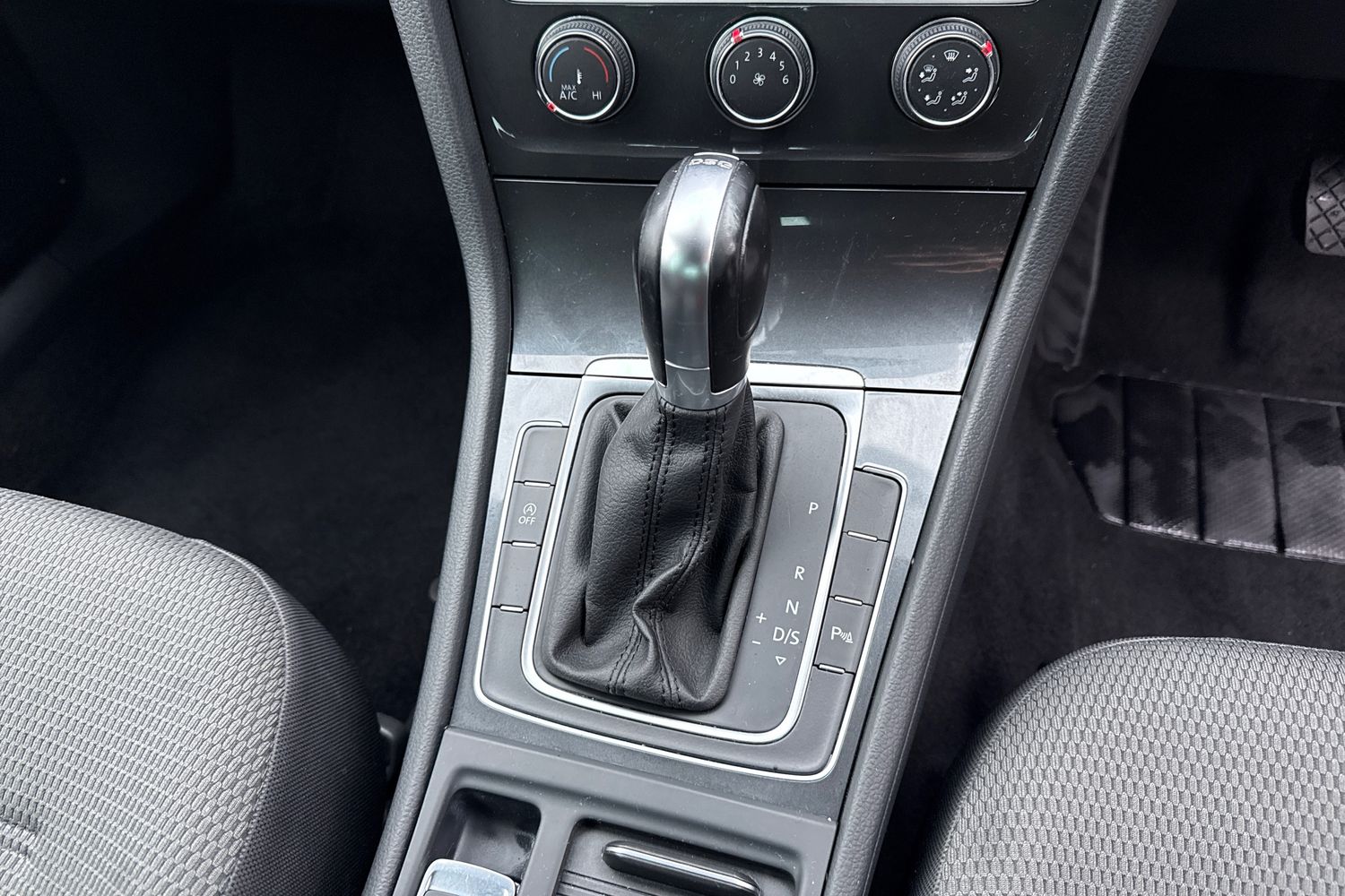 Used Volkswagen Golf 2019 for sale - 77275391: Photo 22