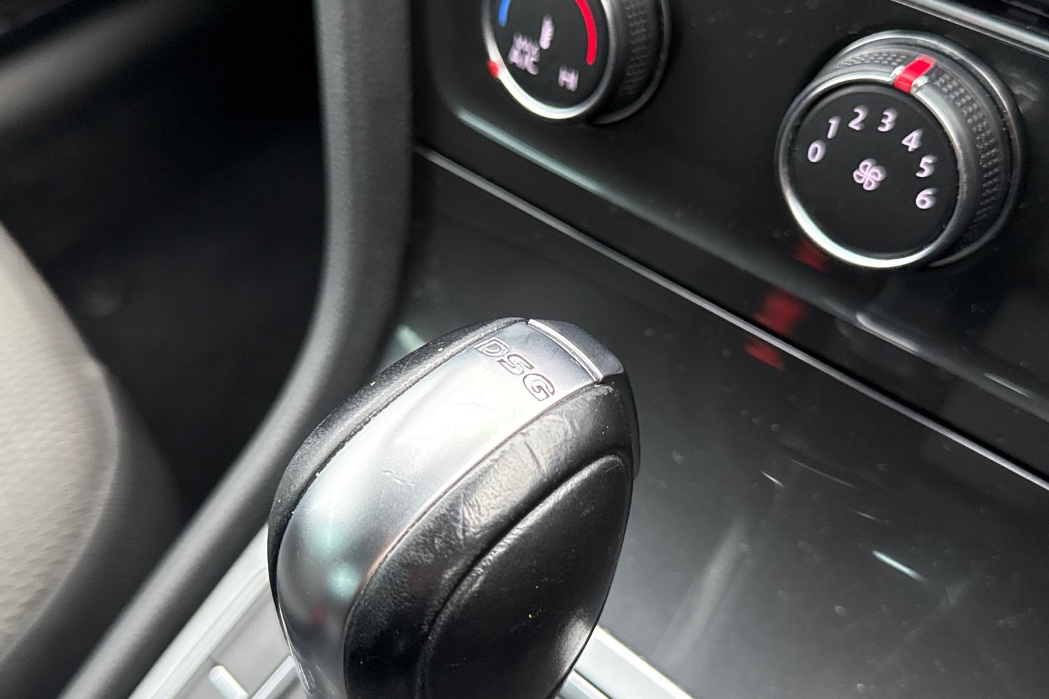 Used Volkswagen Golf 2019 for sale - 77275391: Photo 31