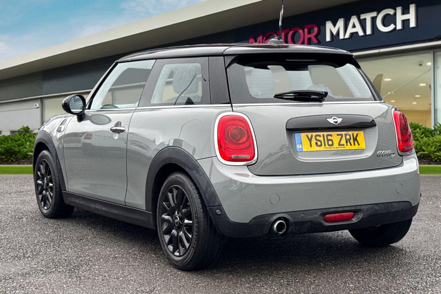 Used MINI Hatch 2016 for sale - 77340883: Photo 2