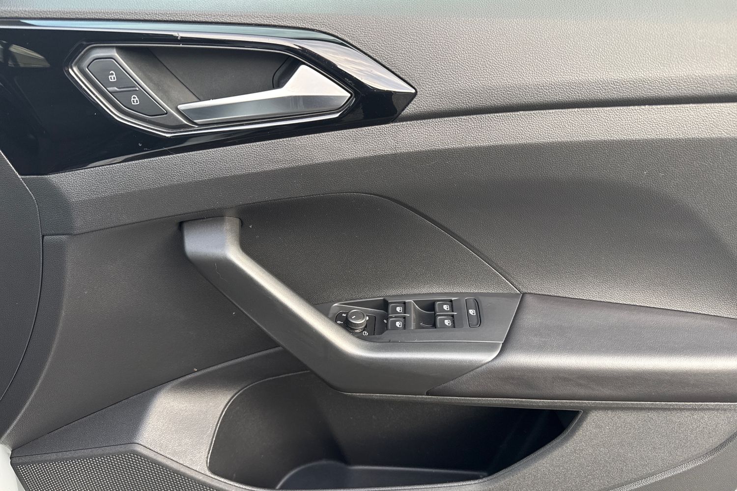 Used Volkswagen T-Cross 2023 for sale - 77206563: Photo 21