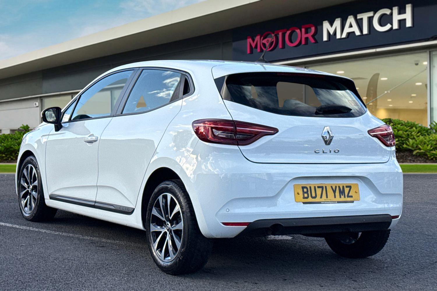 Used Renault Clio 2021 for sale - 76401700: Photo 2