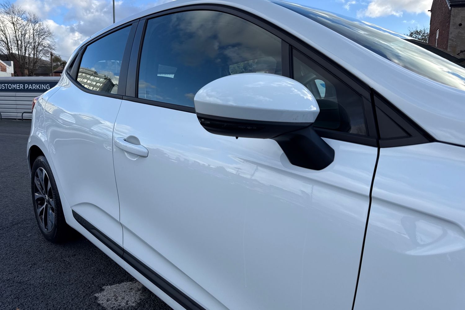 Used Renault Clio 2021 for sale - 76401700: Photo 27