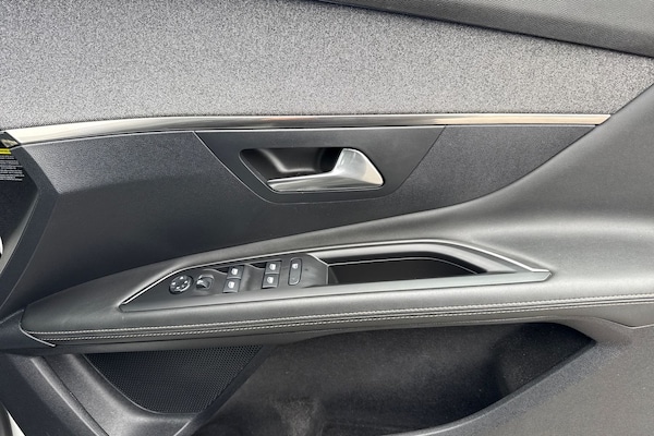 Used Peugeot 3008 2020 for sale - 76274596: Photo 21
