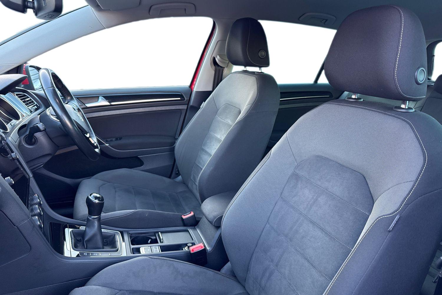 Used Volkswagen Golf 2017 for sale - 76896139: Photo 16