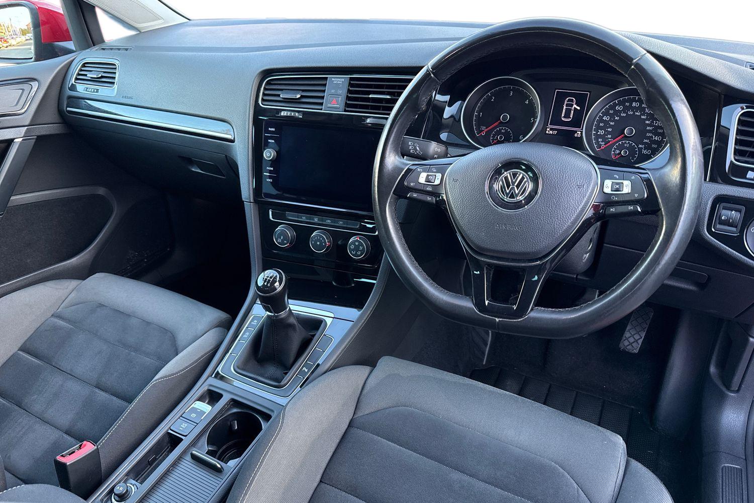 Used Volkswagen Golf 2017 for sale - 76896139: Photo 18