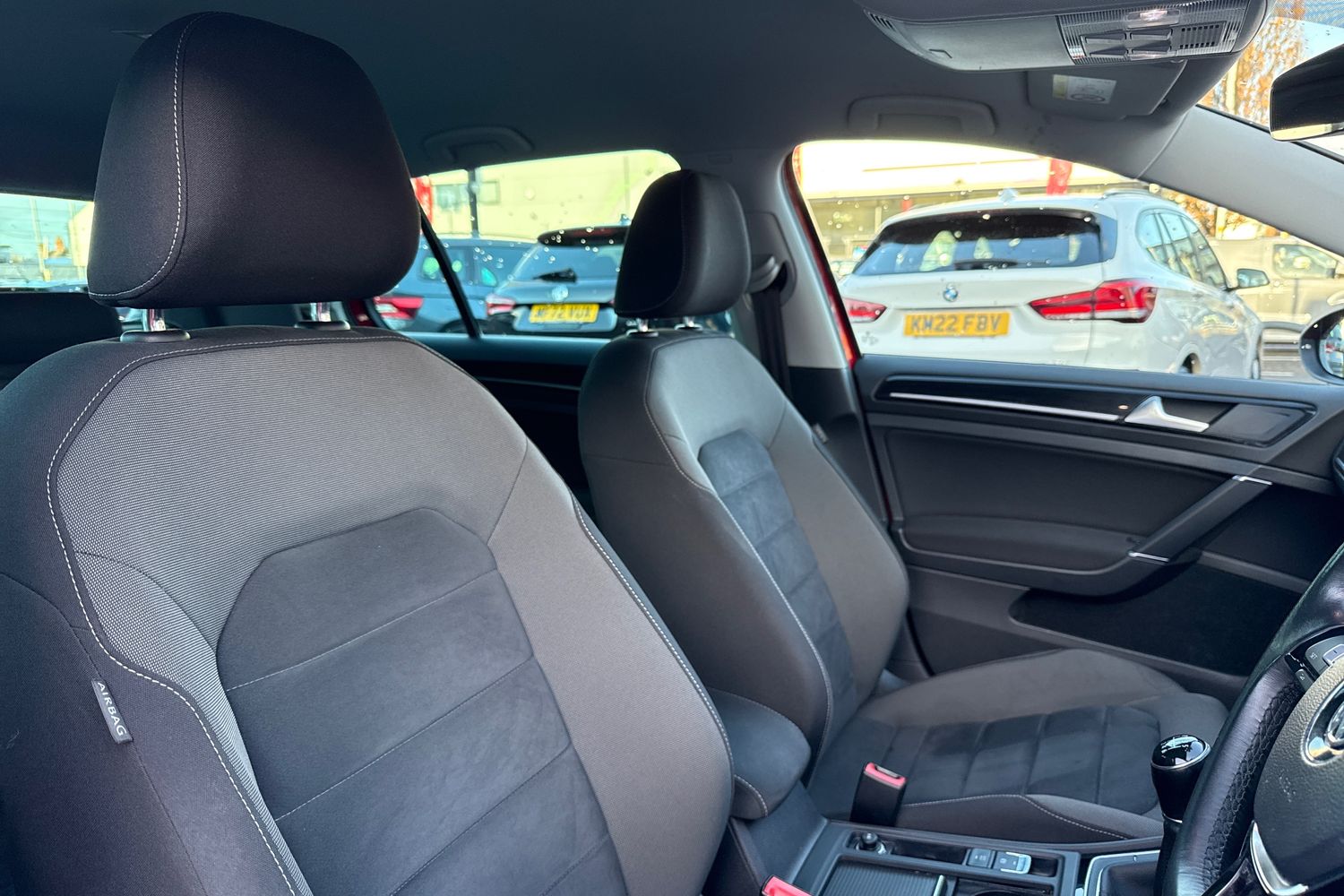 Used Volkswagen Golf 2017 for sale - 76896139: Photo 24