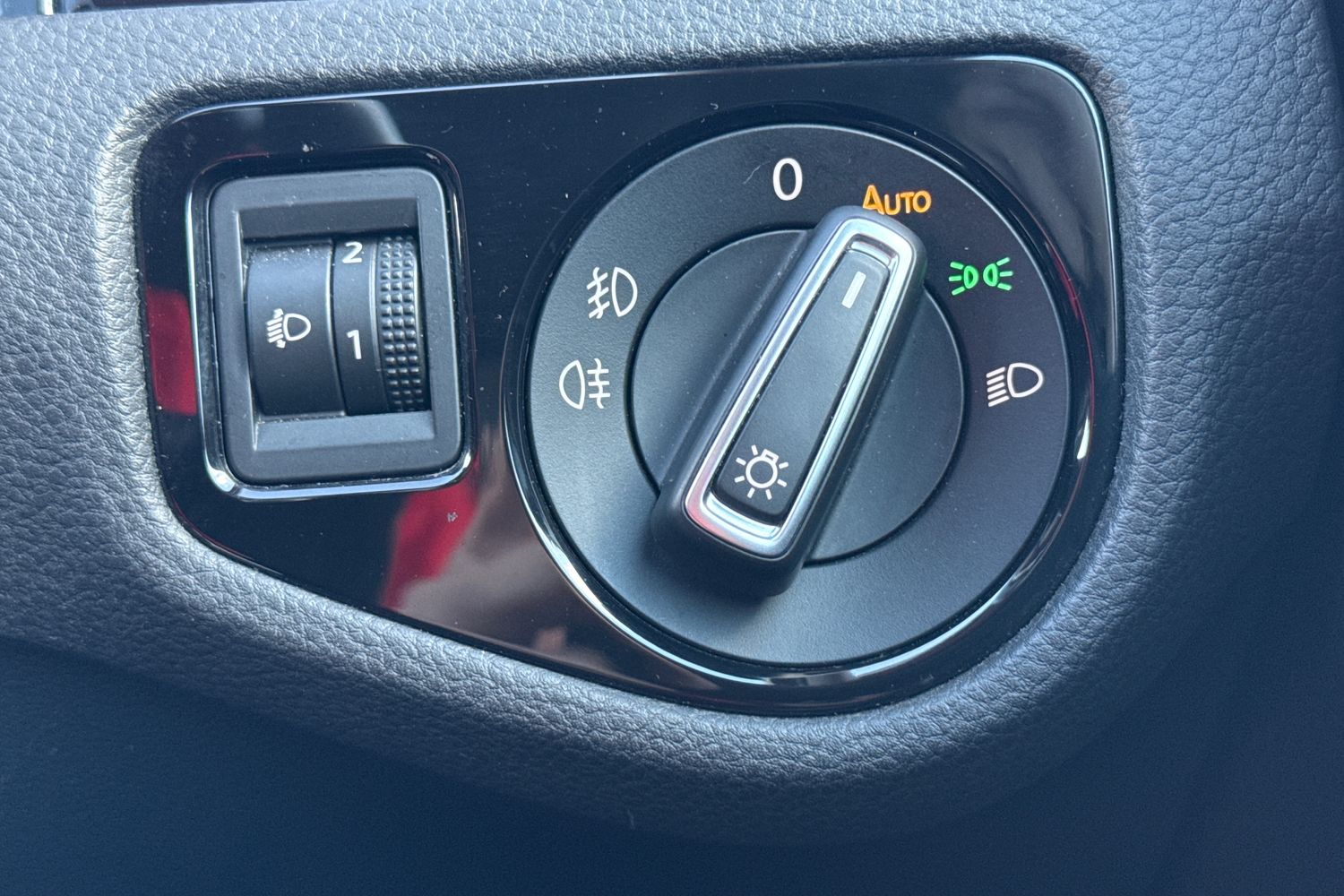 Used Volkswagen Golf 2017 for sale - 76896139: Photo 33