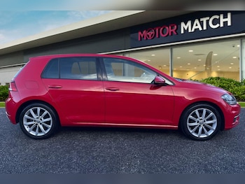 Used Volkswagen Golf 2017 for sale - 76896139: Photo