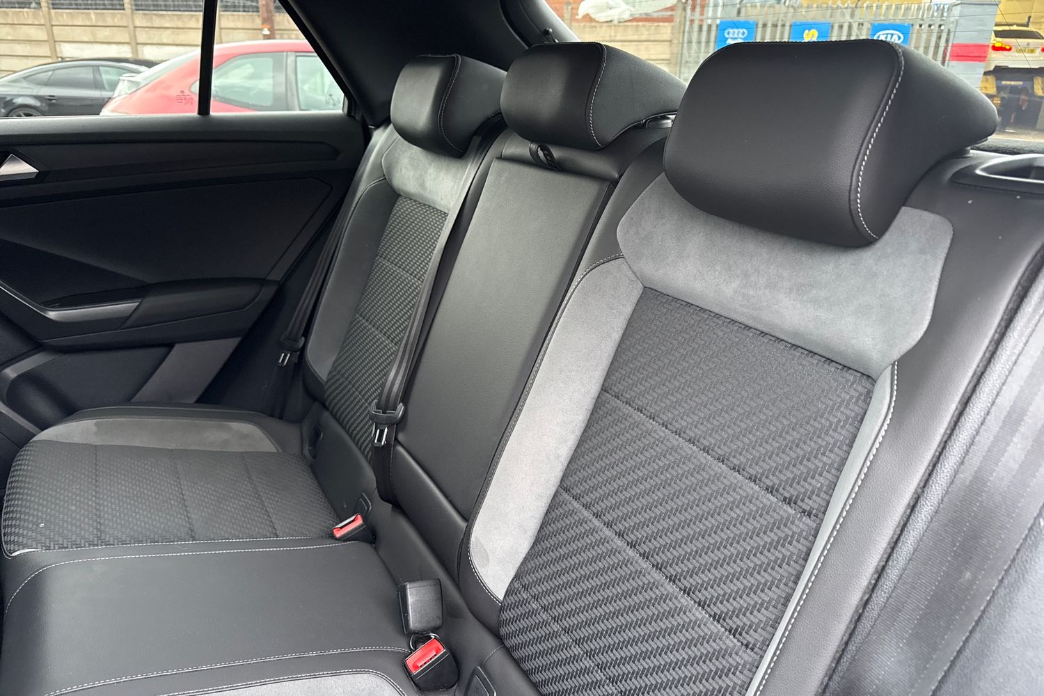 Used Volkswagen T-Roc 2019 for sale - 77553359: Photo 19