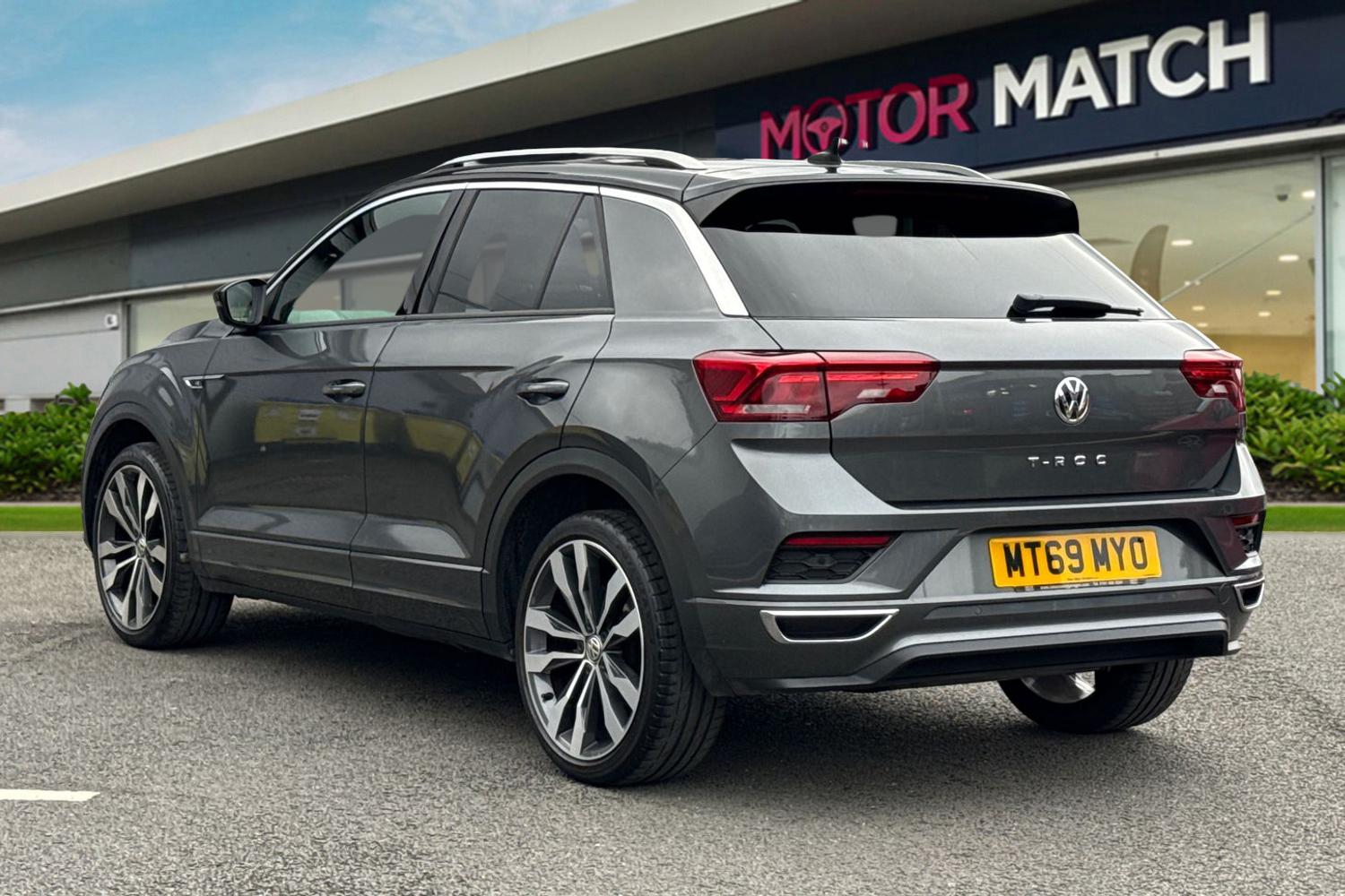 Used Volkswagen T-Roc 2019 for sale - 77553359: Photo 2
