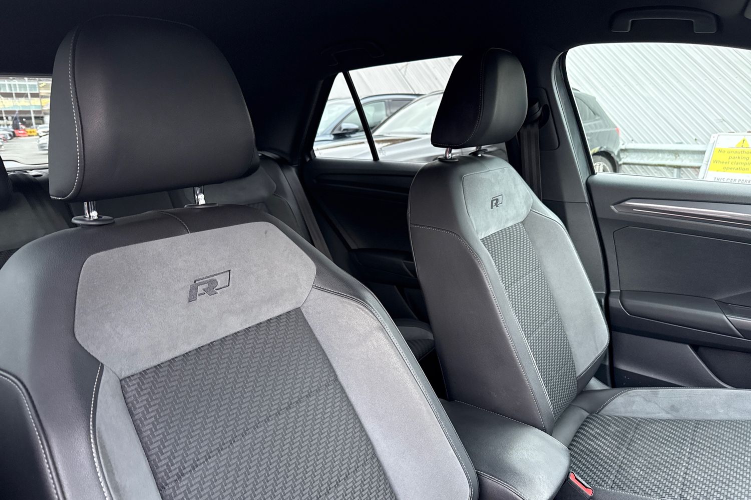 Used Volkswagen T-Roc 2019 for sale - 77553359: Photo 24