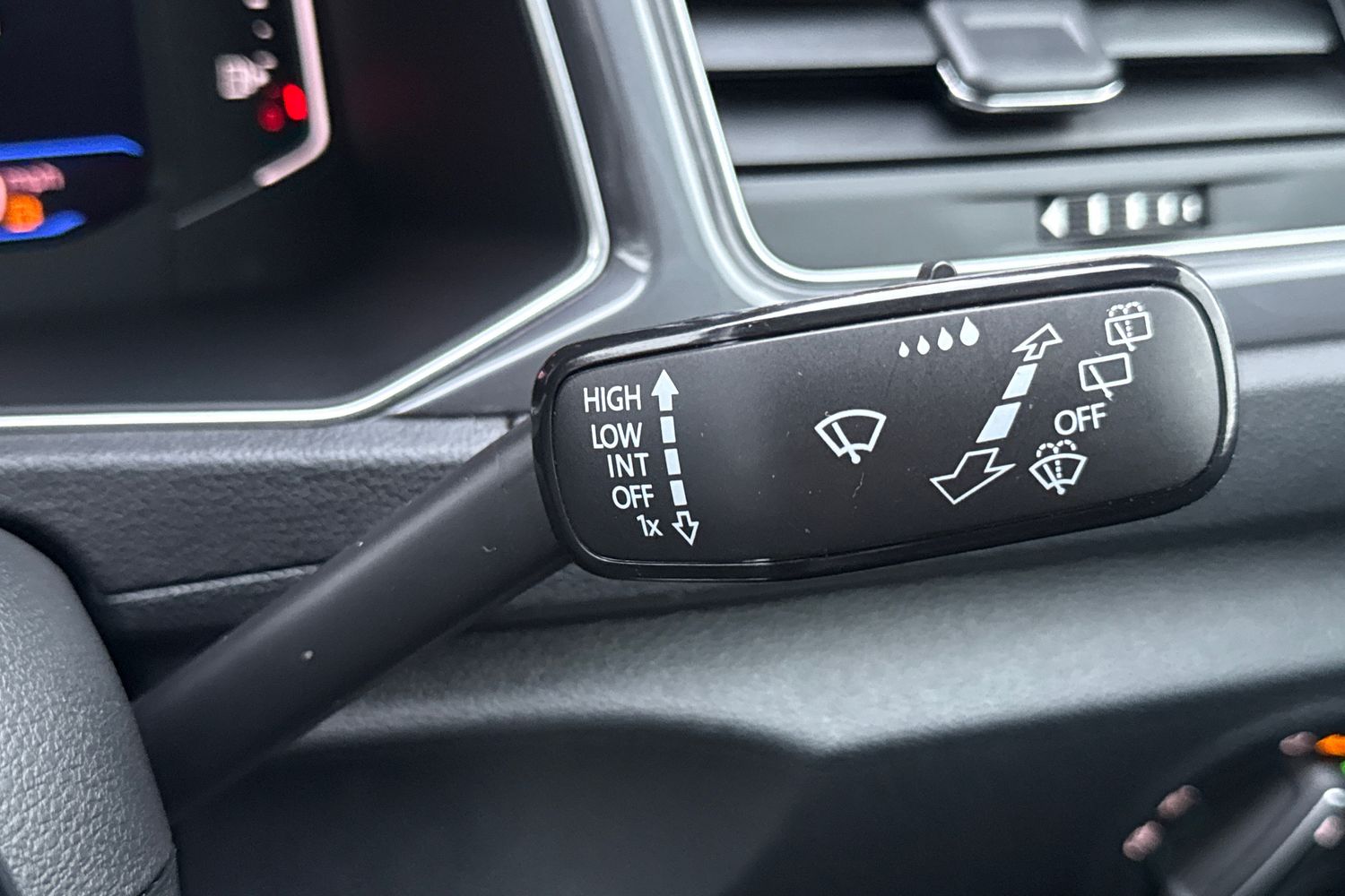 Used Volkswagen T-Roc 2019 for sale - 77553359: Photo 42