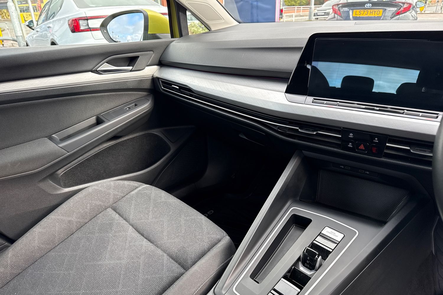 Used Volkswagen Golf 2020 for sale - 77570981: Photo 20