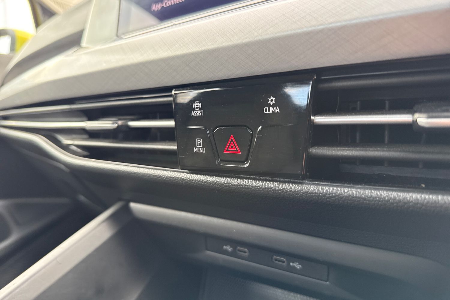 Used Volkswagen Golf 2020 for sale - 77570981: Photo 42