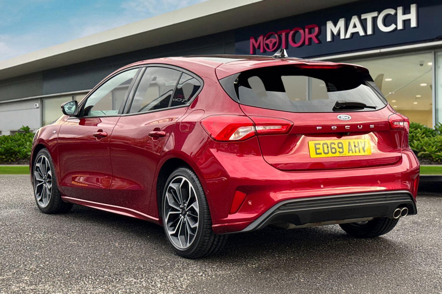 Used Ford Focus 2019 for sale - 76502990: Photo 2