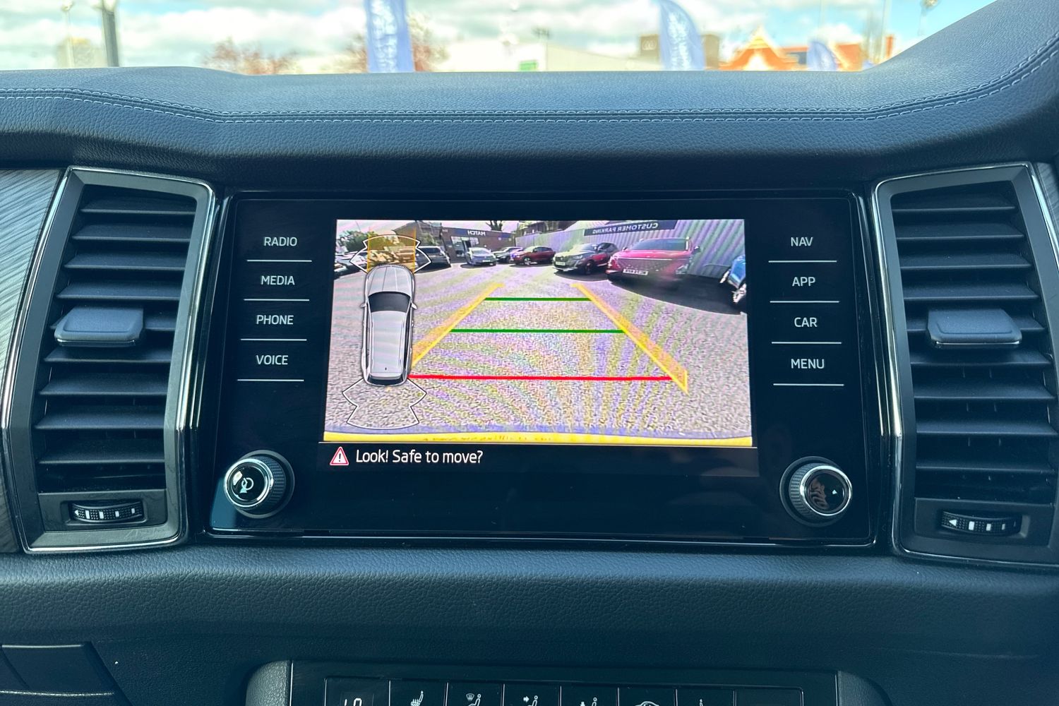 Used Skoda Karoq 2023 for sale - 78224342: Photo 40